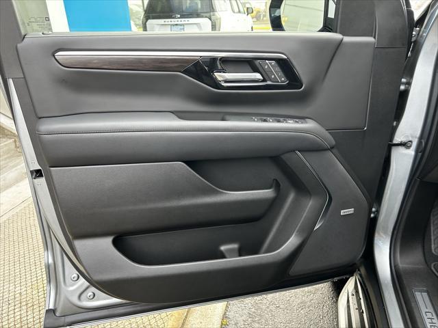 new 2025 Chevrolet Suburban car, priced at $81,595