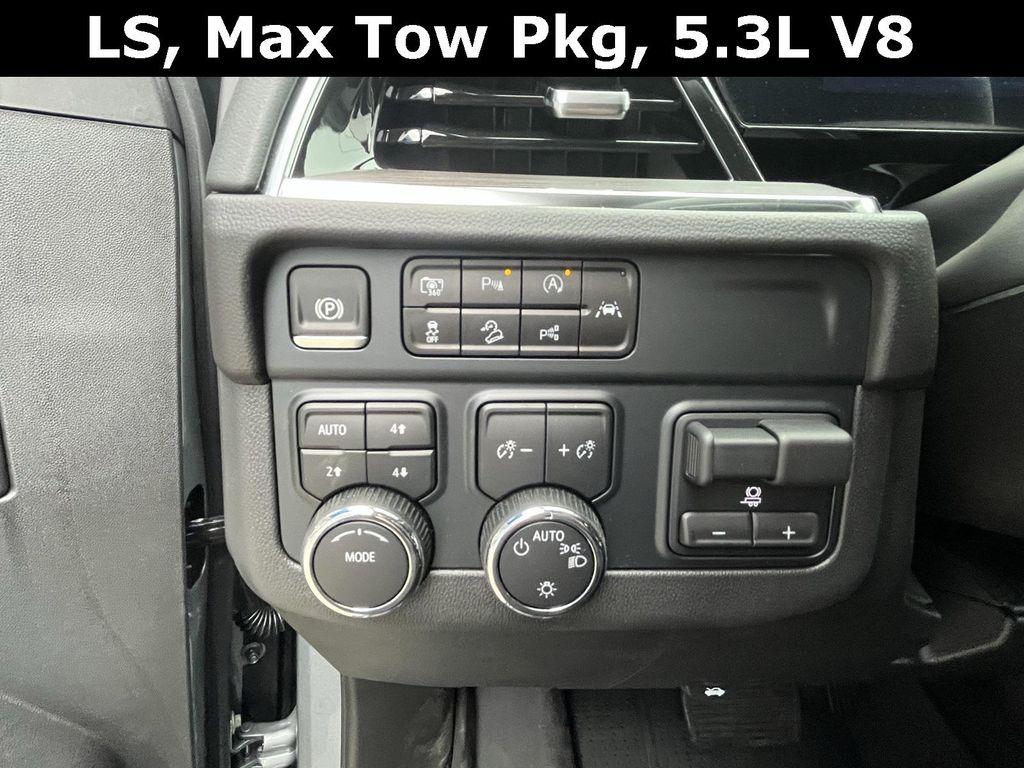 new 2025 Chevrolet Suburban car, priced at $66,241