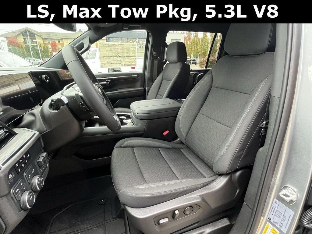 new 2025 Chevrolet Suburban car, priced at $66,241