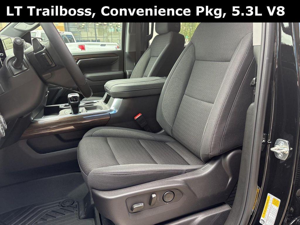 new 2025 Chevrolet Silverado 1500 car, priced at $58,268