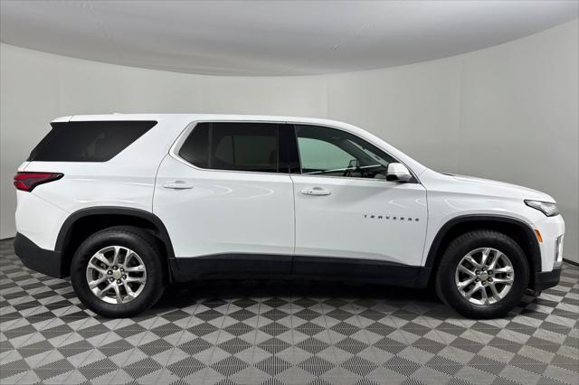 used 2022 Chevrolet Traverse car, priced at $27,495