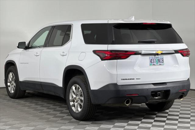 used 2022 Chevrolet Traverse car, priced at $27,495