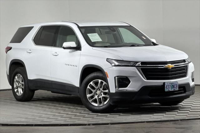 used 2022 Chevrolet Traverse car, priced at $27,495