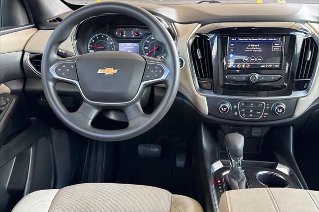 used 2022 Chevrolet Traverse car, priced at $27,495