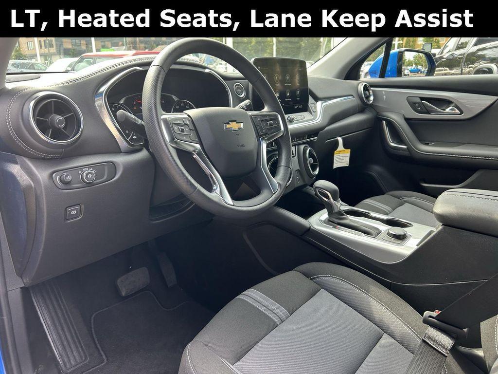 new 2025 Chevrolet Blazer car, priced at $33,946