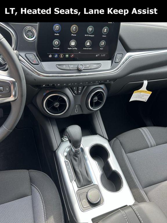 new 2025 Chevrolet Blazer car, priced at $33,946