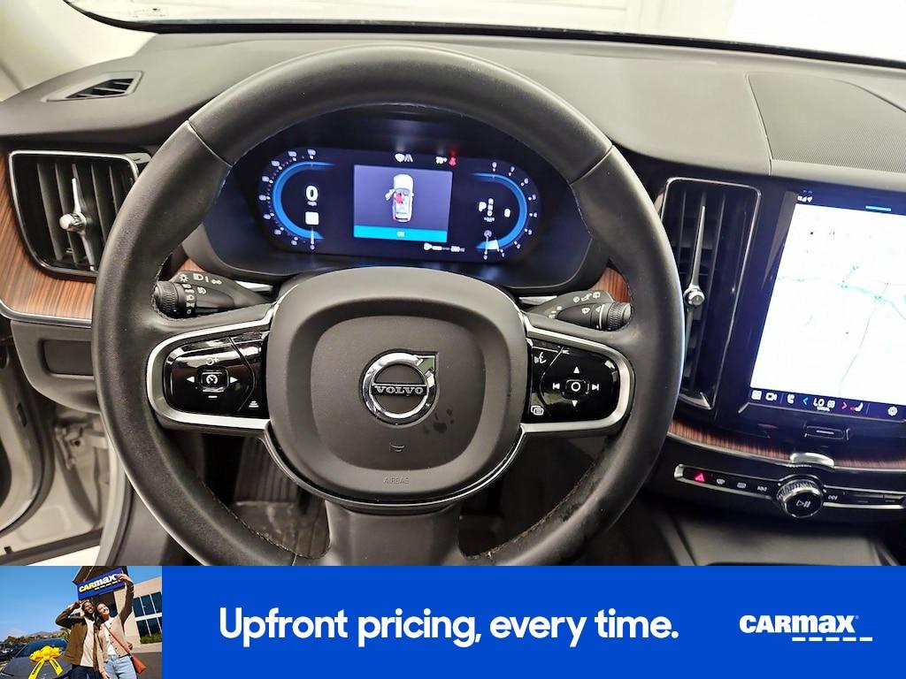 used 2023 Volvo XC60 car, priced at $36,998