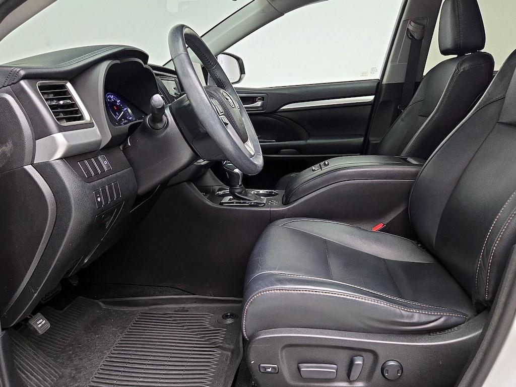 used 2016 Toyota Highlander car, priced at $24,998