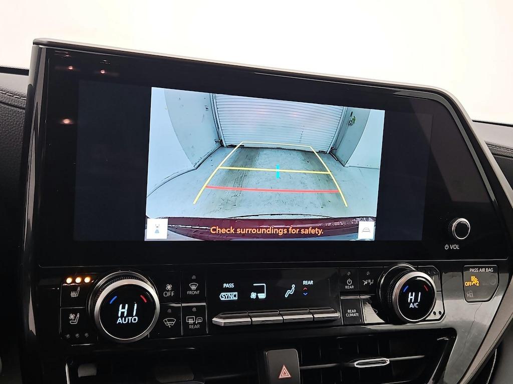 used 2023 Toyota Highlander Hybrid car, priced at $45,998