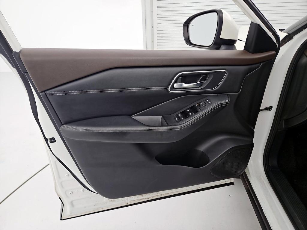 used 2021 Nissan Rogue car, priced at $22,998