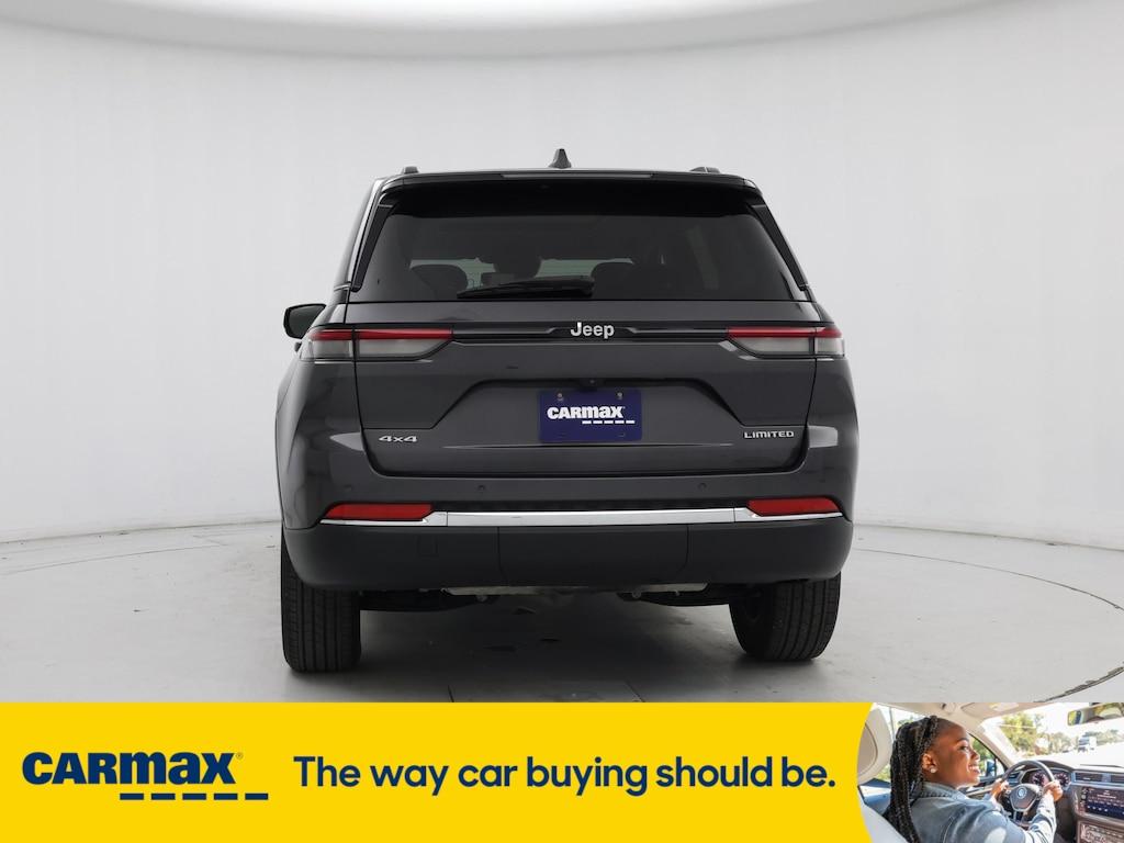 used 2022 Jeep Grand Cherokee car, priced at $32,998