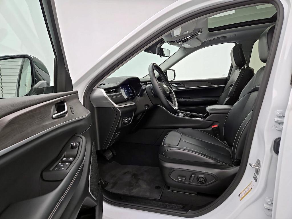used 2022 Jeep Grand Cherokee car, priced at $31,998