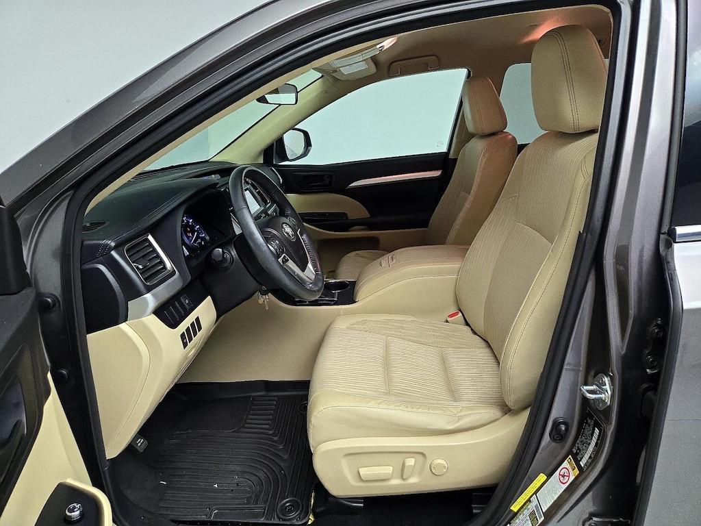 used 2014 Toyota Highlander car, priced at $18,998