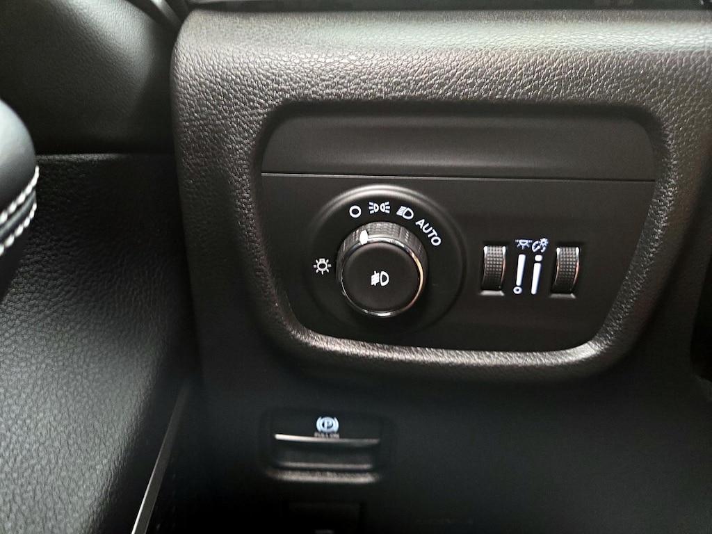 used 2021 Jeep Grand Cherokee L car, priced at $32,998