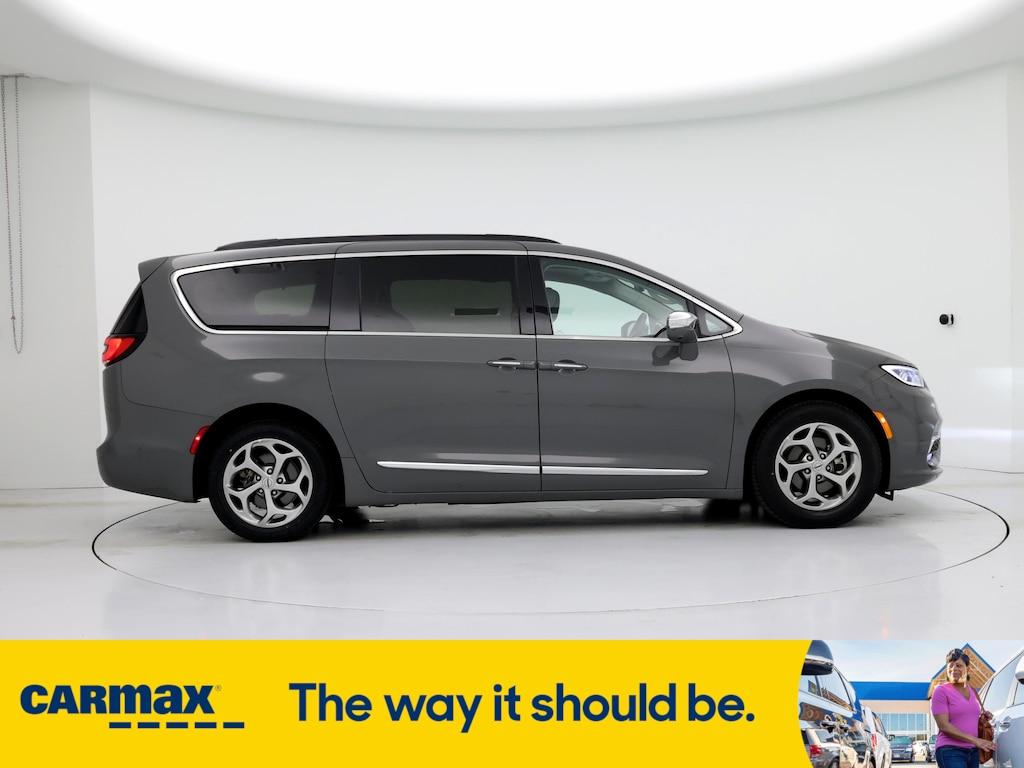 used 2022 Chrysler Pacifica car, priced at $27,998