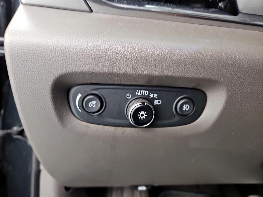 used 2019 Chevrolet Traverse car, priced at $23,998