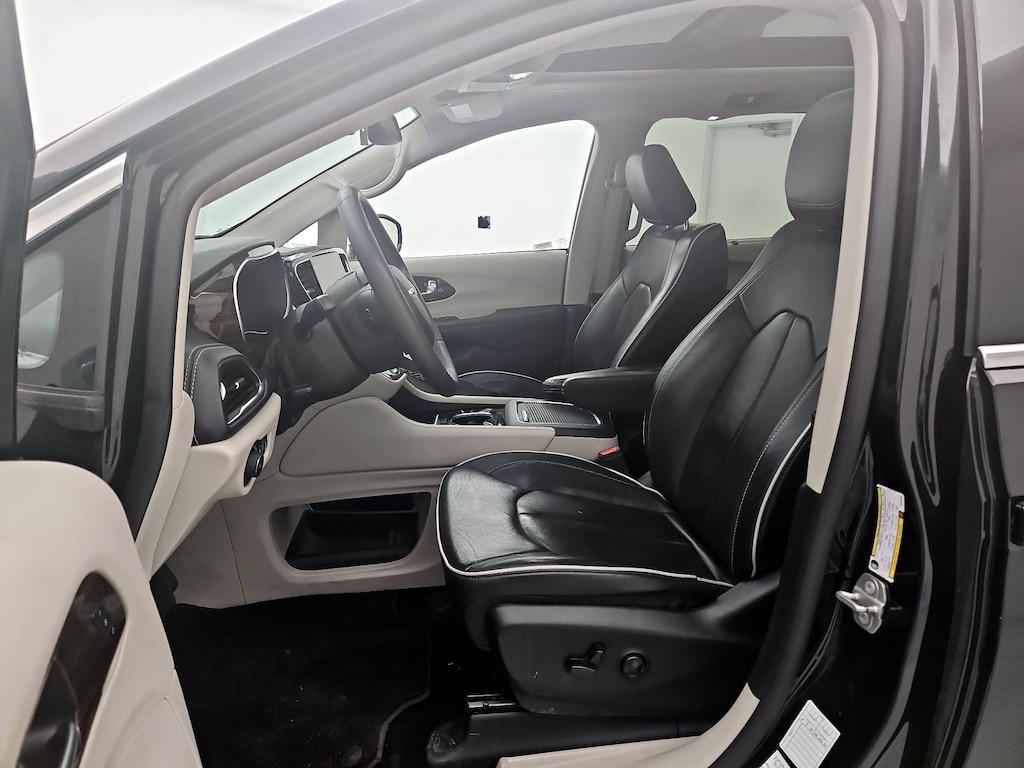 used 2023 Chrysler Pacifica car, priced at $31,998