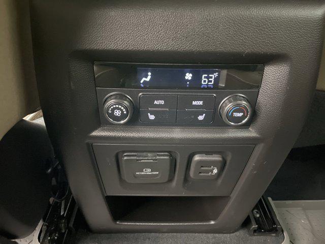 used 2022 Chevrolet Traverse car, priced at $38,533