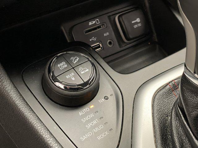 used 2014 Jeep Cherokee car, priced at $11,498