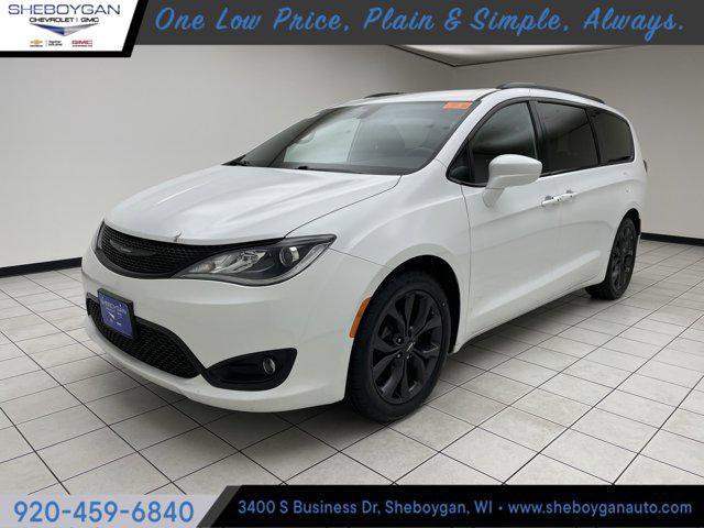 used 2018 Chrysler Pacifica car, priced at $16,498