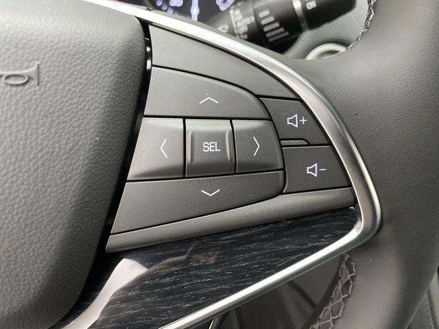 new 2025 Cadillac XT5 car, priced at $58,685