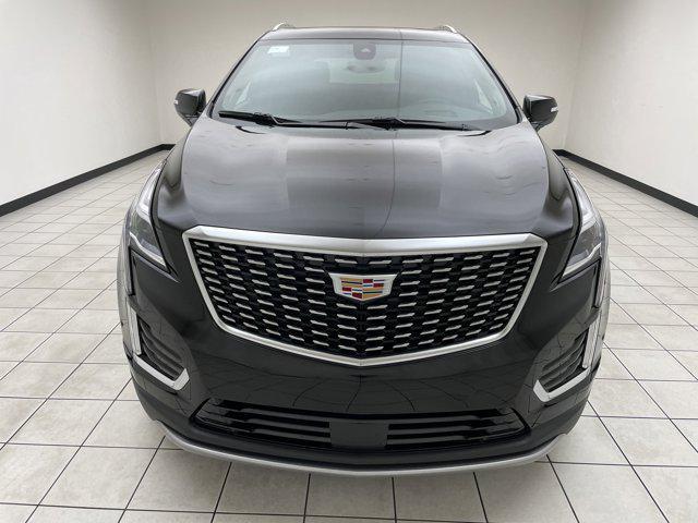 new 2025 Cadillac XT5 car, priced at $58,685