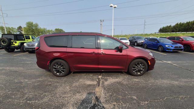 used 2021 Chrysler Pacifica car, priced at $24,999