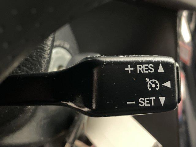 used 2007 Pontiac Vibe car, priced at $6,900