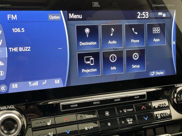 used 2022 Toyota Highlander Hybrid car, priced at $45,098