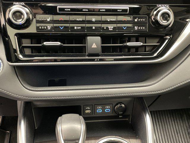 used 2022 Toyota Highlander Hybrid car, priced at $45,098