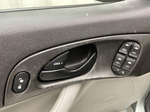 used 2006 Ford Focus car, priced at $3,900