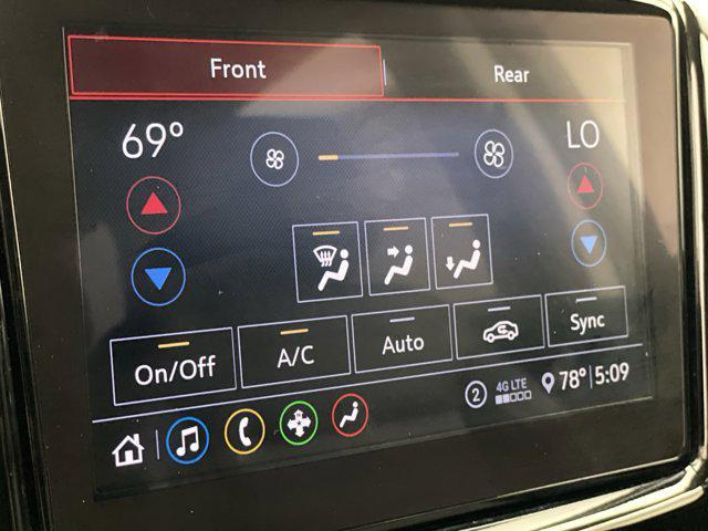 used 2020 Chevrolet Traverse car, priced at $21,000