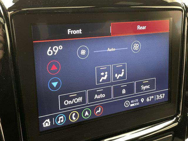 used 2023 Chevrolet Traverse car, priced at $41,999