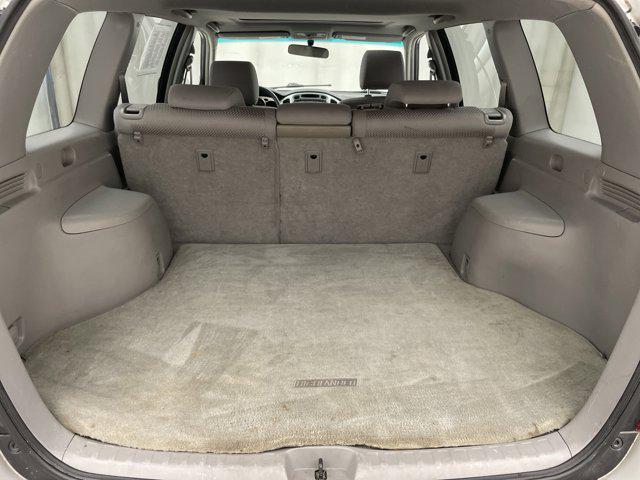 used 2007 Toyota Highlander car, priced at $5,500