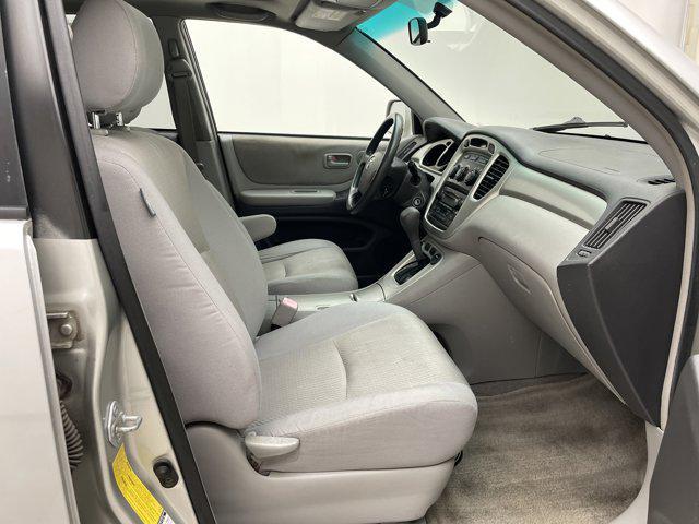 used 2007 Toyota Highlander car, priced at $5,500