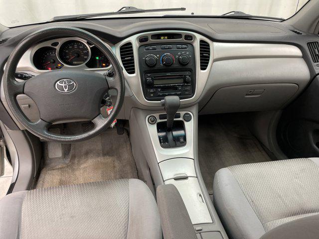 used 2007 Toyota Highlander car, priced at $5,500