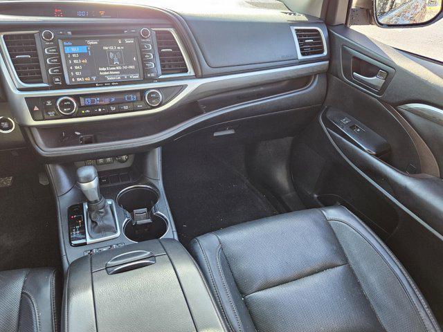 used 2017 Toyota Highlander car, priced at $24,702