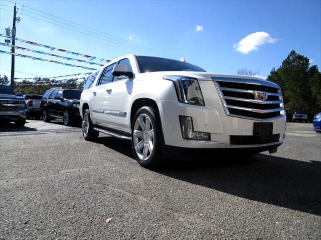 used 2017 Cadillac Escalade ESV car, priced at $20,995