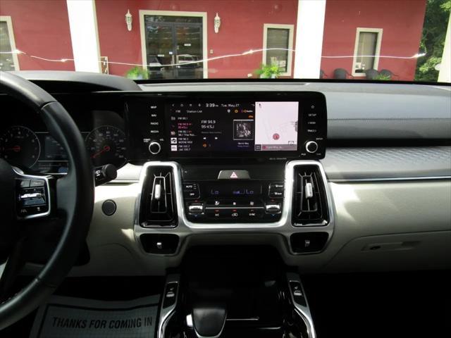 used 2022 Kia Sorento car, priced at $22,995
