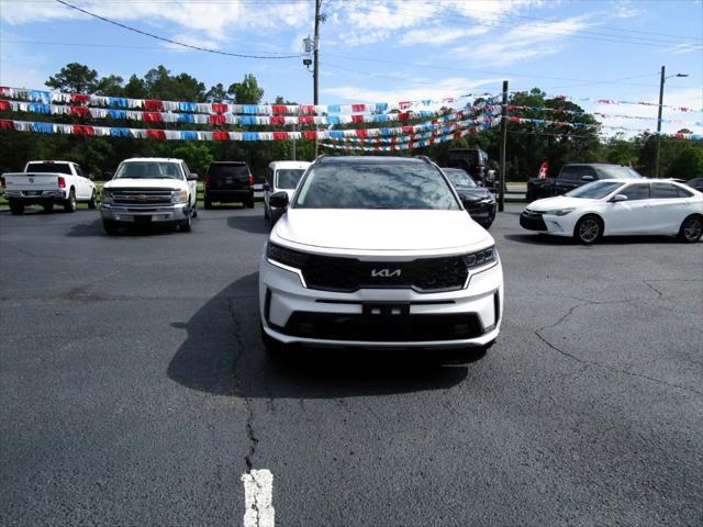 used 2022 Kia Sorento car, priced at $22,995