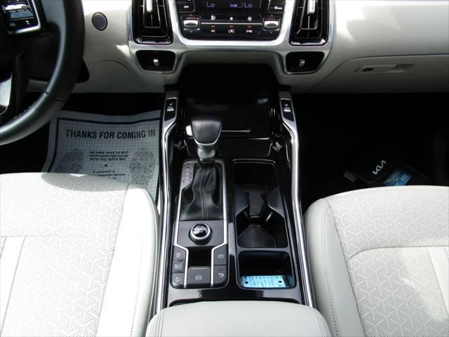 used 2022 Kia Sorento car, priced at $22,995