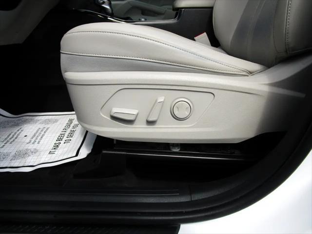 used 2022 Kia Sorento car, priced at $22,995