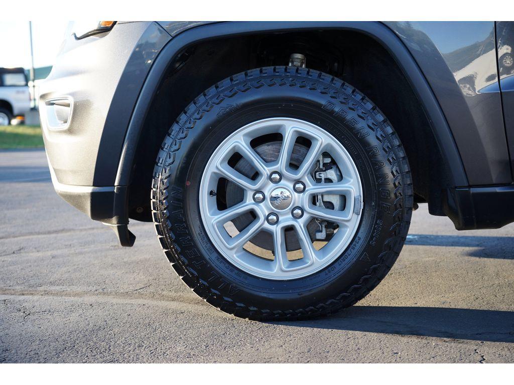 used 2019 Jeep Grand Cherokee car, priced at $18,999