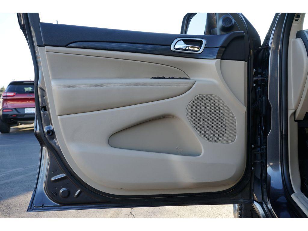 used 2019 Jeep Grand Cherokee car, priced at $18,999