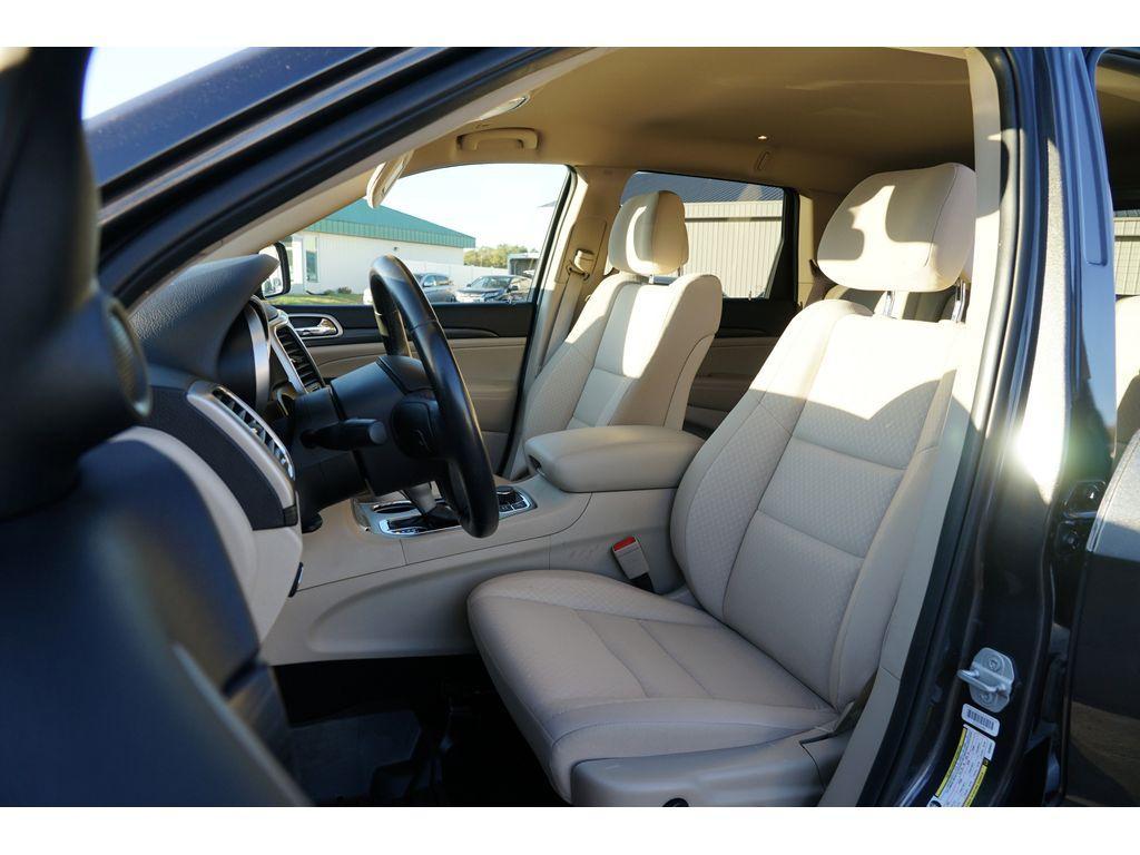 used 2019 Jeep Grand Cherokee car, priced at $18,999