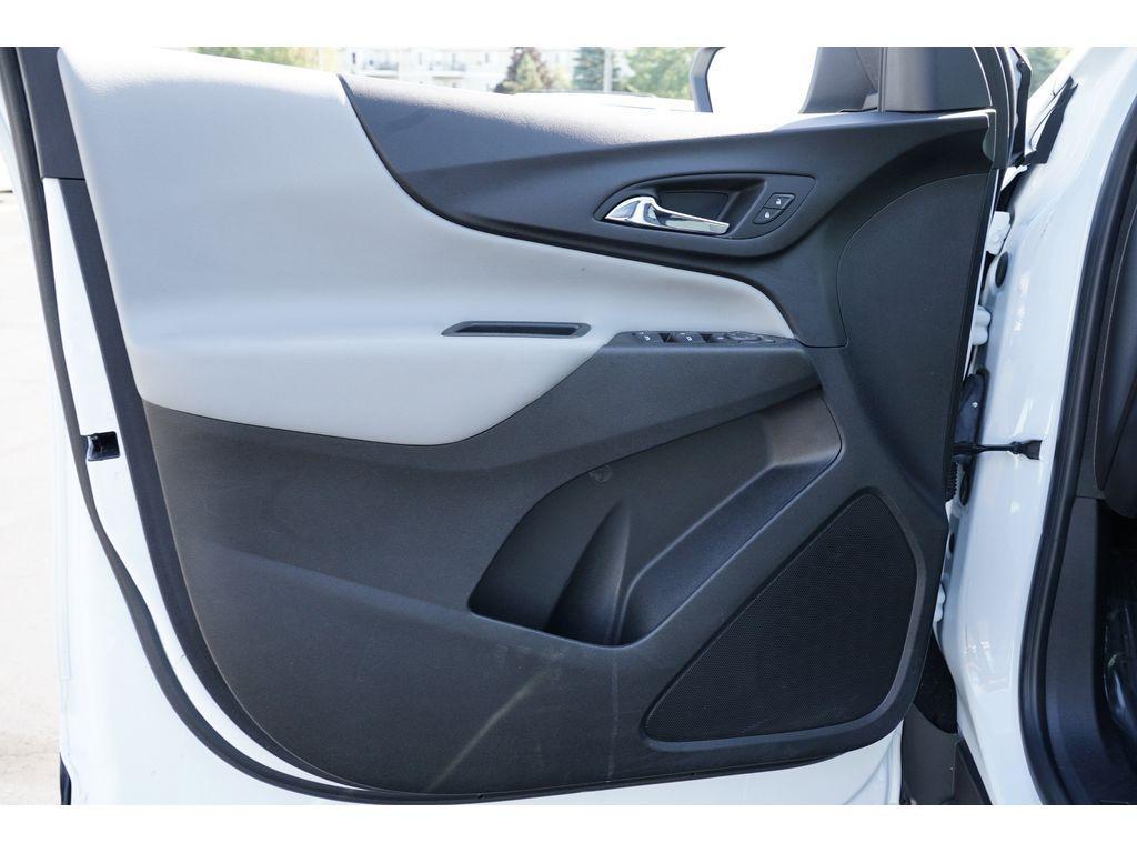 used 2021 Chevrolet Equinox car, priced at $19,999