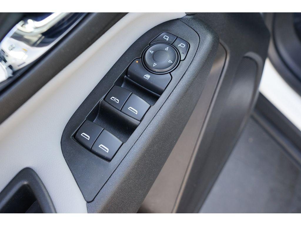 used 2021 Chevrolet Equinox car, priced at $19,999