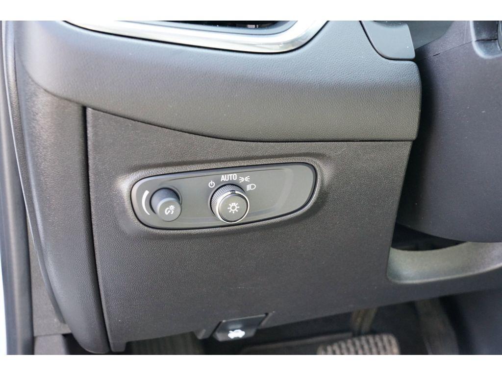 used 2021 Chevrolet Equinox car, priced at $19,999