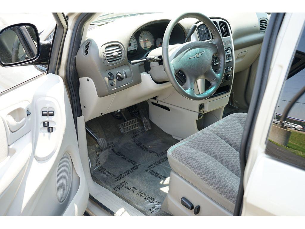 used 2006 Chrysler Town & Country car, priced at $3,999