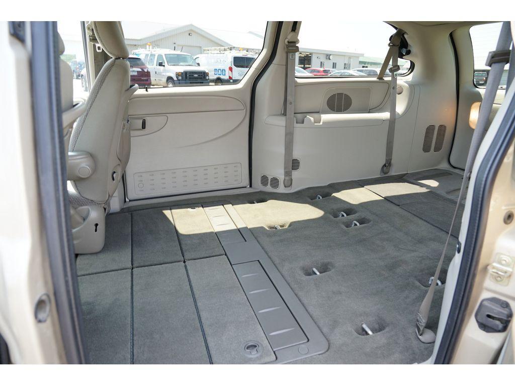 used 2006 Chrysler Town & Country car, priced at $3,999